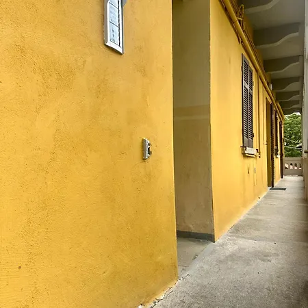 Verso Il لافينو